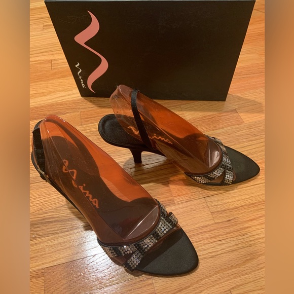 Black Luster Satin Formal Heels - Picture 3 of 7